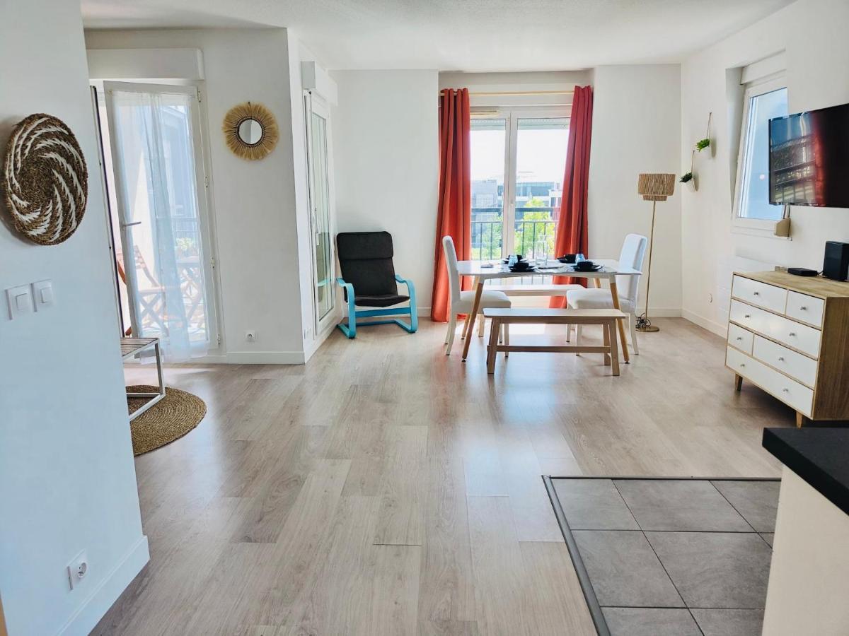 Suite Villanova Near Disneyland Paris シェシー エクステリア 写真